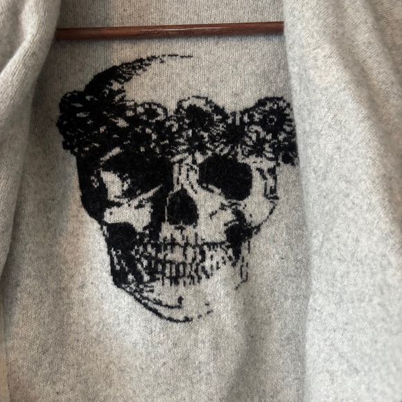 Skull Cashmere Cardigan Sweater S Gray and Cream Long Sleeve Open Front Wool - Picture 8 of 11